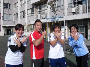 スタッフです。左からはるか、澤木、ガッキー、この企画をご提案いただいた金子さん
