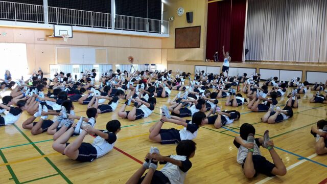 【講演会報告】 10月10日㈫ 元気アップみのっこ ～体幹を鍛えて姿勢をよくしよう～