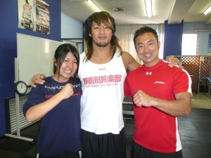 極秘トレーニングコーチの小野彩佳さんも一緒に。